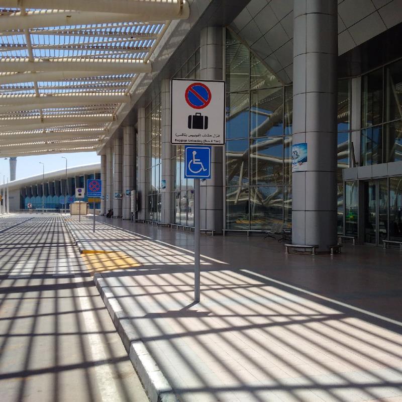 PRM drop-off point at Terminal 3